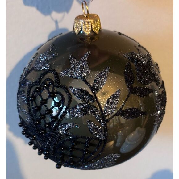 Trimsetter Handmade In Poland Velvet Lase Ornament in Midnight Black/ NIB - Picture 2 of 6